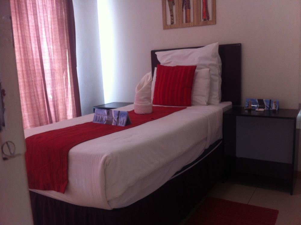 Hill View Inn Serowe Экстерьер фото